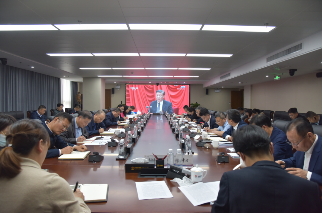 陜鋼集團(tuán)召開學(xué)習(xí)貫徹習(xí)近平新時(shí)代中國特色社會主義思想主題教育黨委理論學(xué)習(xí)中心組學(xué)習(xí)會議