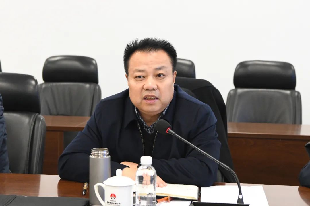 寶雞石油鋼管公司、延長石油物資集團(tuán)與陜鋼集團(tuán)聯(lián)合召開石油鋼管項目工作會