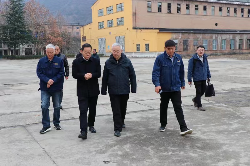 楊海峰到龍鋼集團(tuán)華冶公司調(diào)研 楊海峰到龍鋼集團(tuán)華冶公司調(diào)研