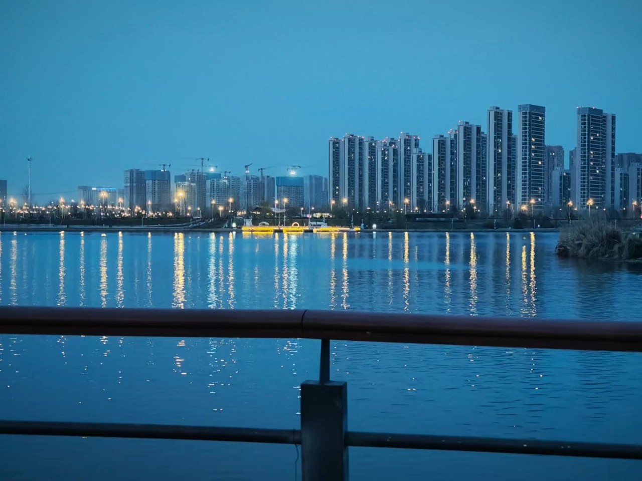 夜幕下的浐河 夜幕下的浐河