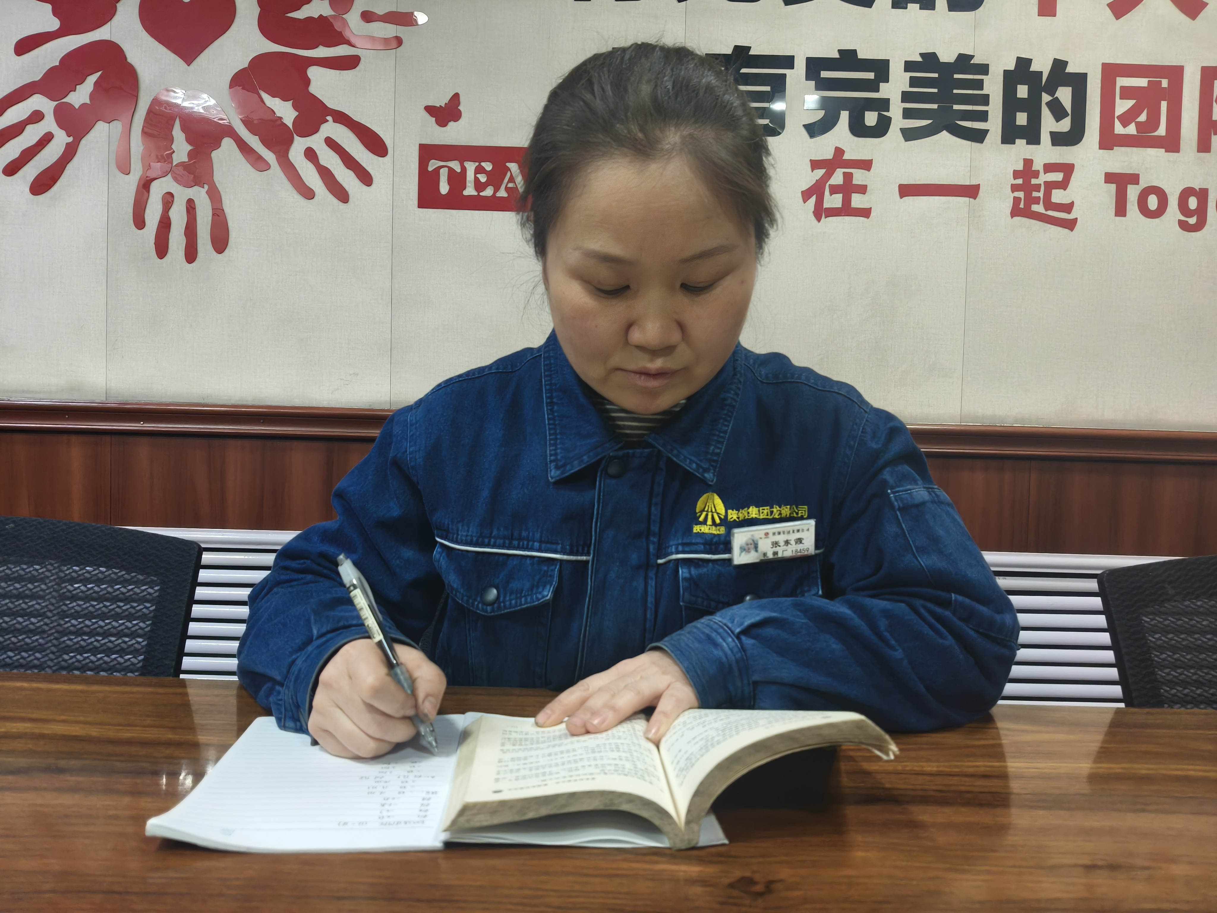致敬她力量，扎根一線的“鋼鐵玫瑰”