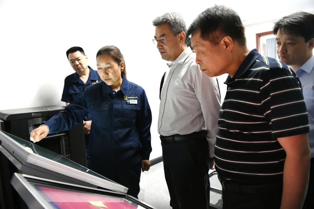 中國鋼鐵工業(yè)協(xié)會蘇長永一行到陜鋼集團專題調研檔案工作