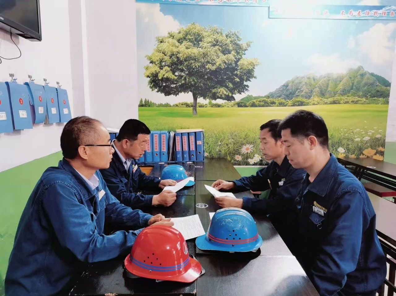 “負(fù)能”破局 唱響綠色轉(zhuǎn)型逆襲戰(zhàn)歌