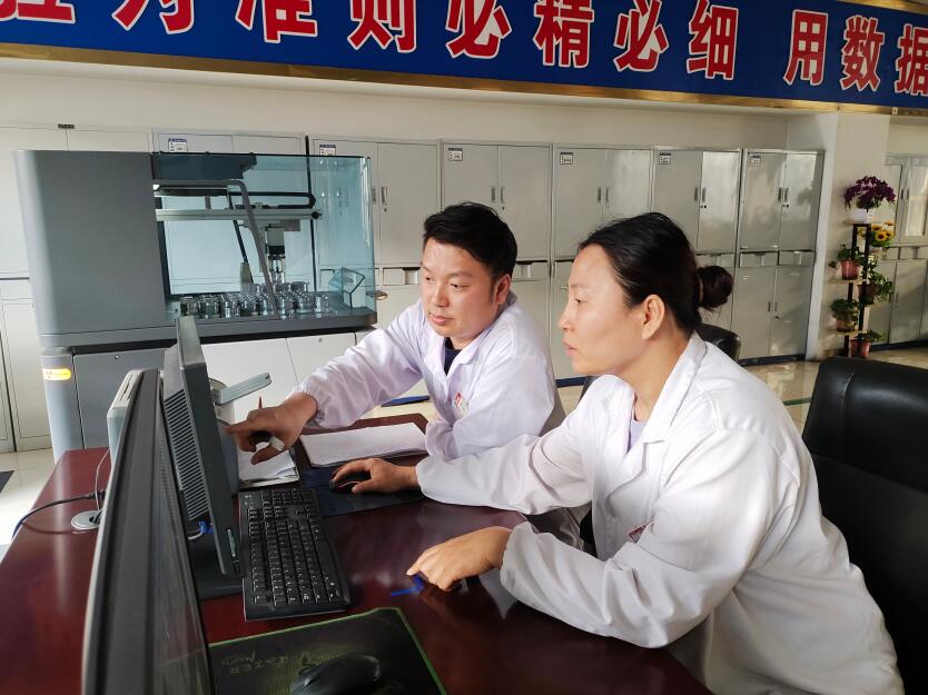 戰(zhàn)高溫 創(chuàng)佳績 鋼城生產(chǎn)“別樣紅” 戰(zhàn)高溫 創(chuàng)佳績 鋼城生產(chǎn)“別樣紅”