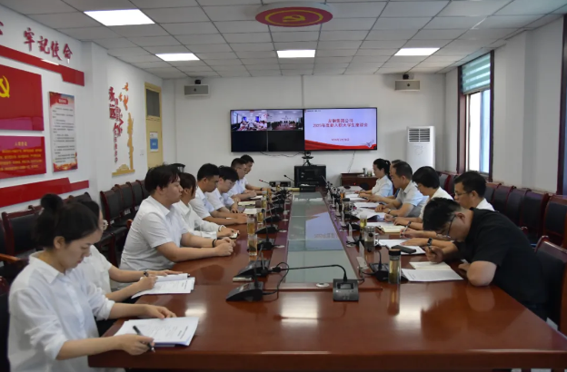 三維模式鍛造高素質(zhì)青年人才隊(duì)伍