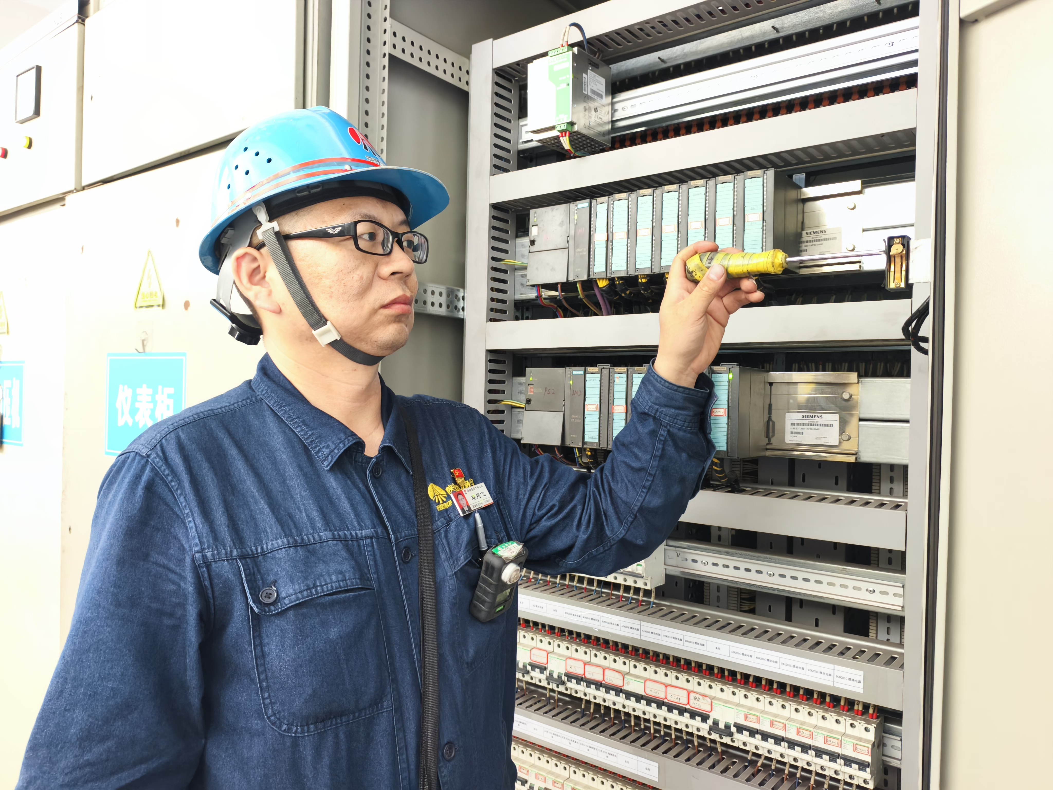 青春力量“加速跑” 青春力量“加速跑”