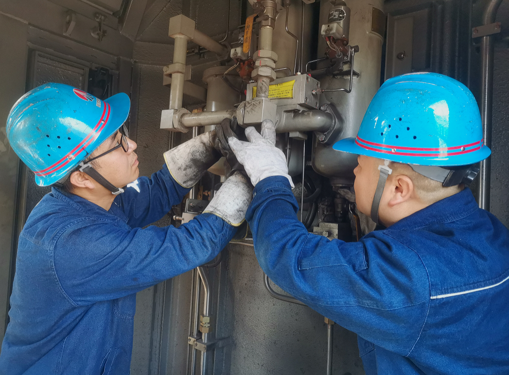 奮戰(zhàn)四季度 一線攻堅淬青春 奮戰(zhàn)四季度 一線攻堅淬青春